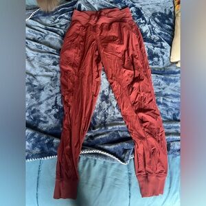 Size 4 Lululemon Studio Pants